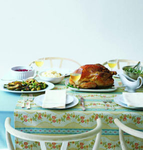 thanksgiving-day-table
